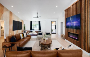 Monroe - Brand-New Remodel - Backyard Oasis